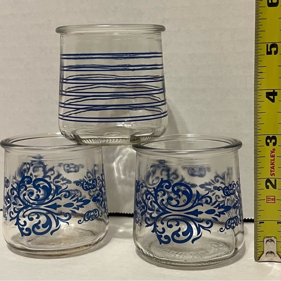 🌀 8 glass yogurt jars empty 3 Oui blue EUC DIY 5 clear lot craft bundle - Picture 7 of 16